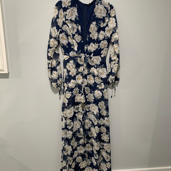 the clothing company Dresses & Skirts - 💕The Clothing Company Maxi Floral Navy Dress